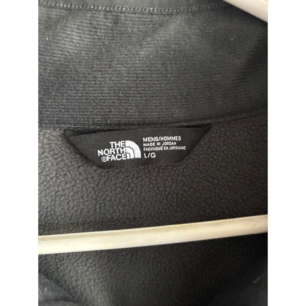 The North Face Mens Gray Pullover Fleece‎ Jacket NF0A47F7 pockets chest pocket